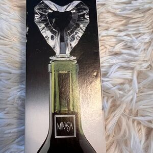 Mikasa Crystal Heart Wine Stopper